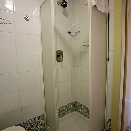 Salsello מלון 3*